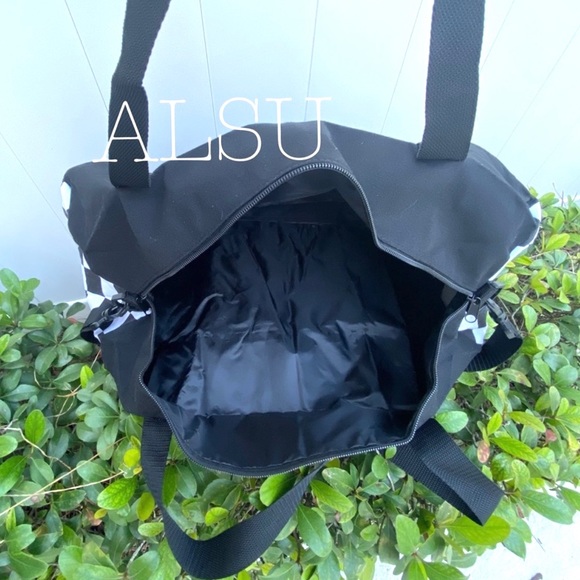 VANS Men’s Duffel Bag Medium Black AUTHENTIC VN0A4UFQNOA - Picture 6 of 10